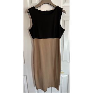 Size 8 NY Gard 2 tone dress. Amazing quality. Worn under 10 times